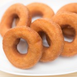 つい食べ過ぎちゃう「ネット見ながらお菓子」の防止策4つ